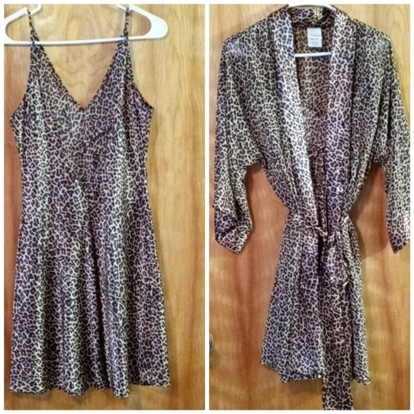 Sophia two-pieceRobe and nightgown small leopard - Picture 4 of 14